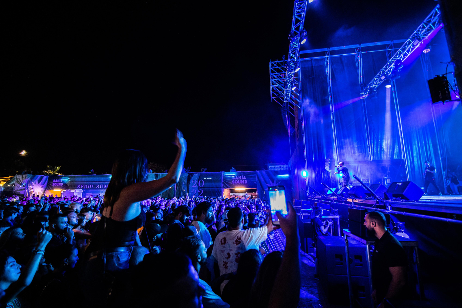 Imágenes del concierto de Toteking y Delaossa en el Bahía Sound en San Fernando.