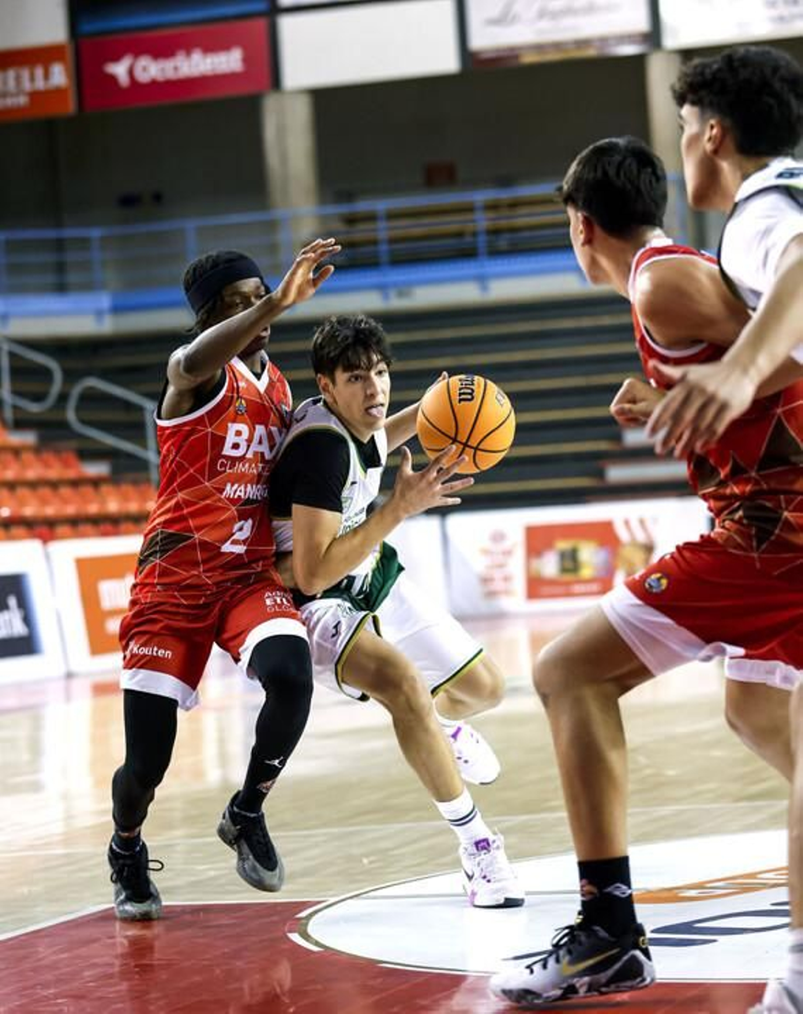 Liga U22: El Unicaja rozó la épica en Manresa con Moller y Butajevas descomunales