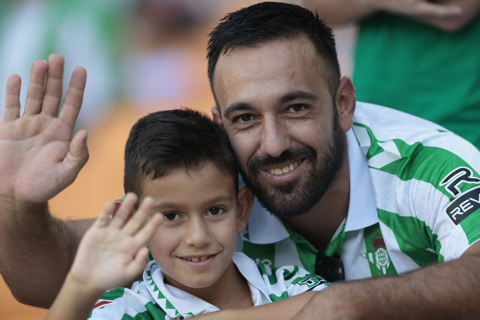 Búscate en las fotos del Betis - Athletic Club