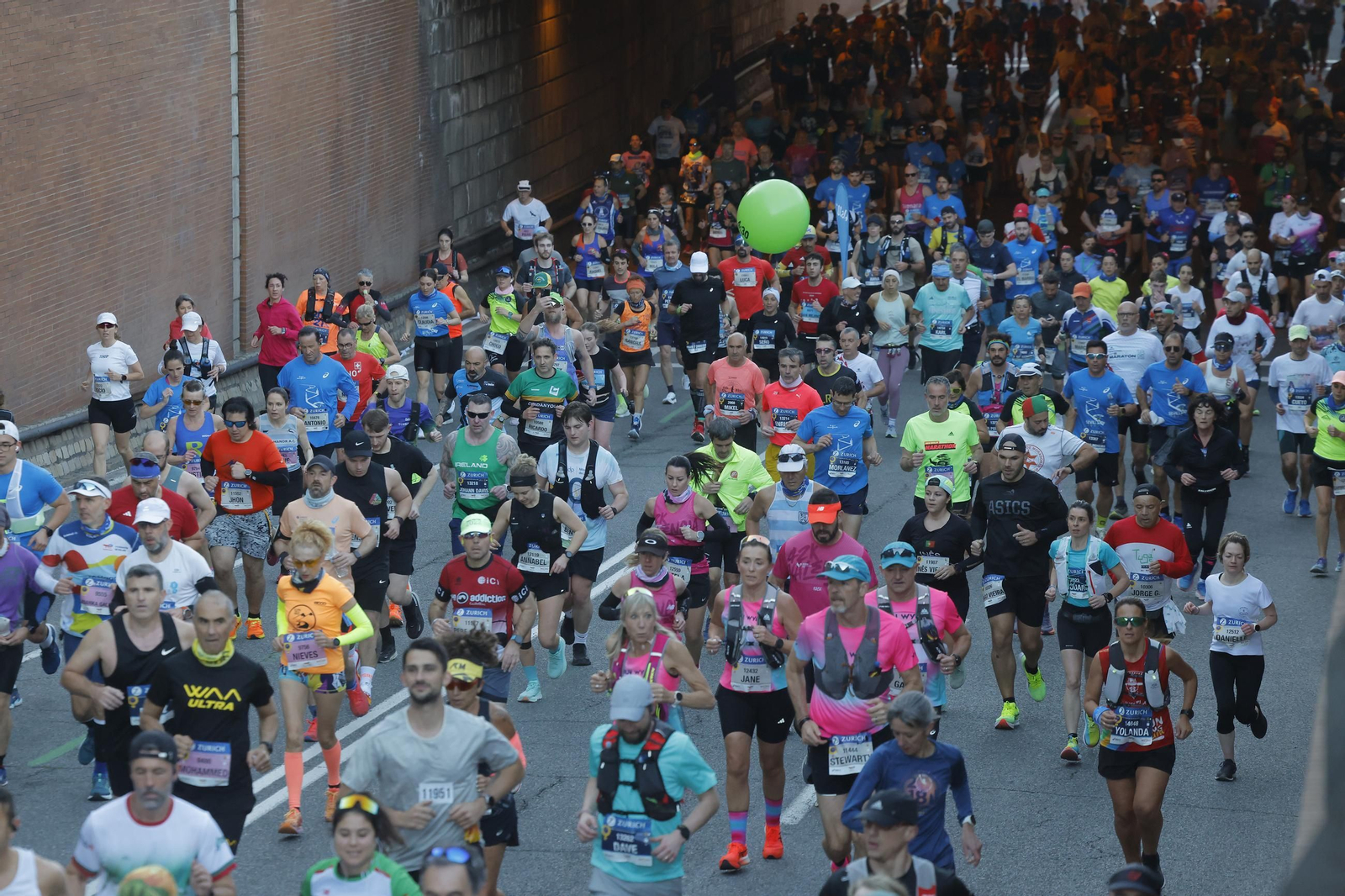 Búscate en el Zurich Maratón de Sevilla 2025