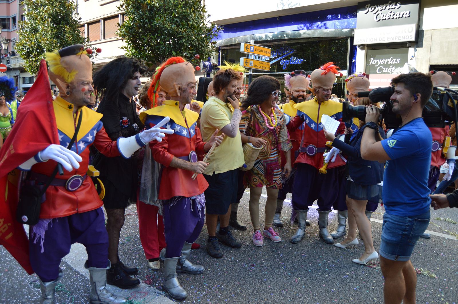 El Carnaval de Cádiz triunfa en Oviedo