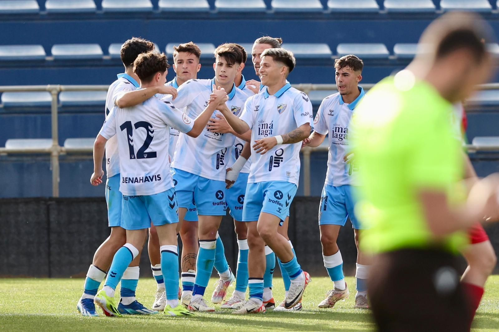 Festín del Atlético Malagueño ante el Torreperogil