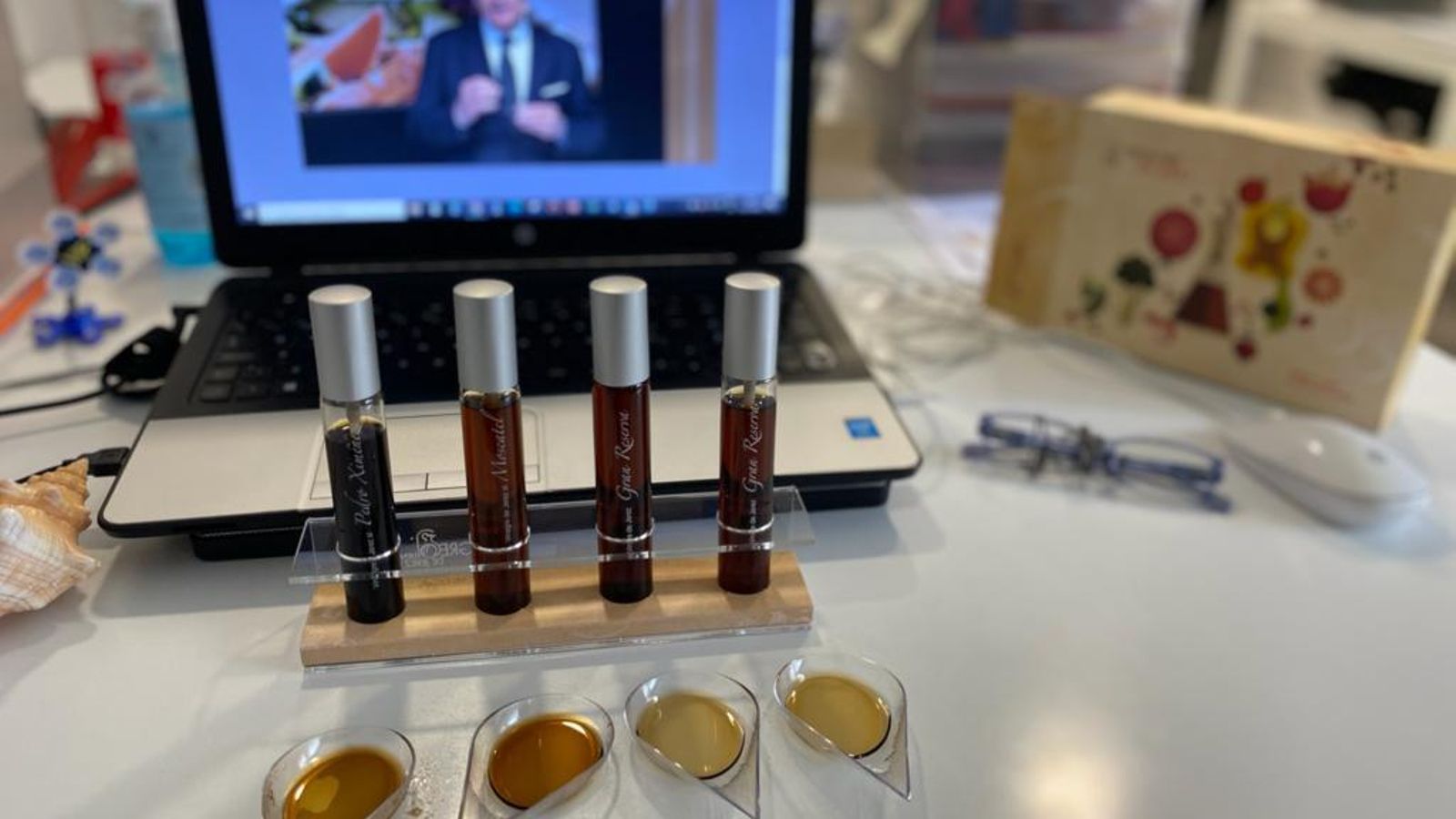 Detalle de los cuatro vinagres de Jerez catados durante el seminario on line.