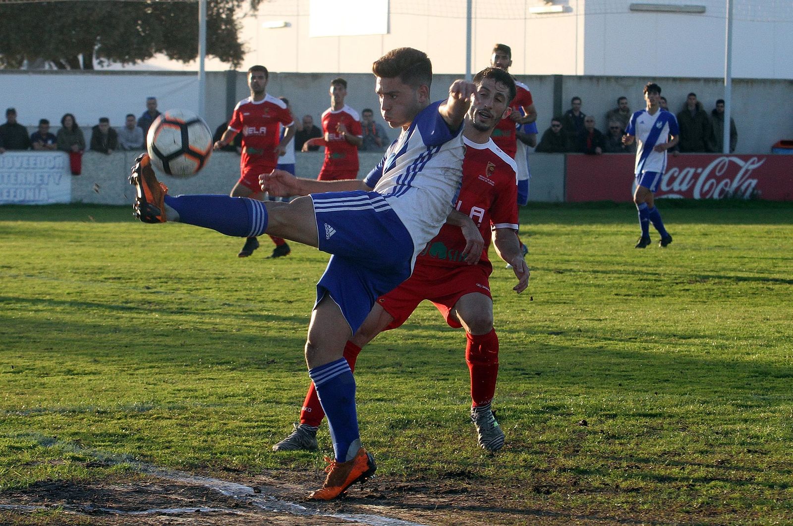 Jugada de un encuentro anterior del Atco. Onubense frente al Antoniano.