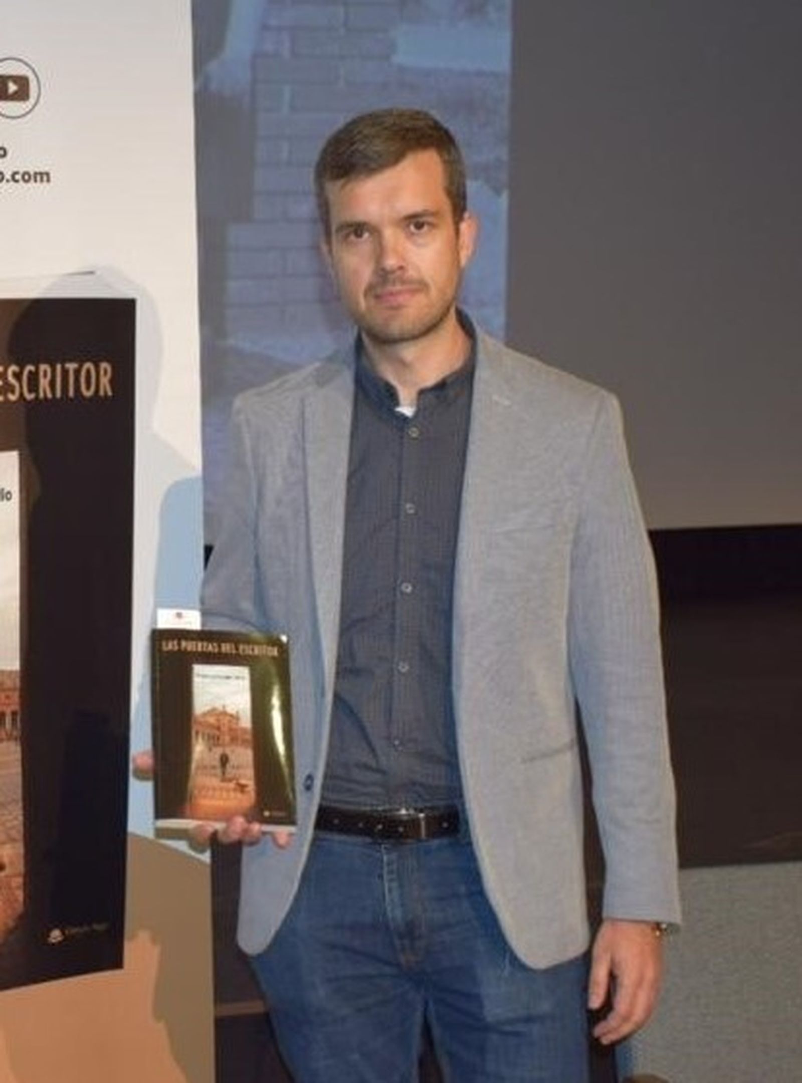 Francisco Cayuela Carrillo, escritor almeriense.