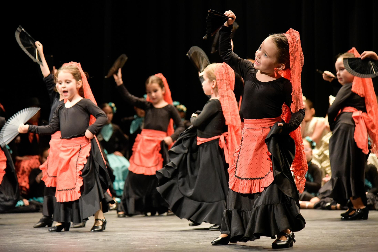 Imágenes de las actividades fin de curso en Cultura en los Barrios