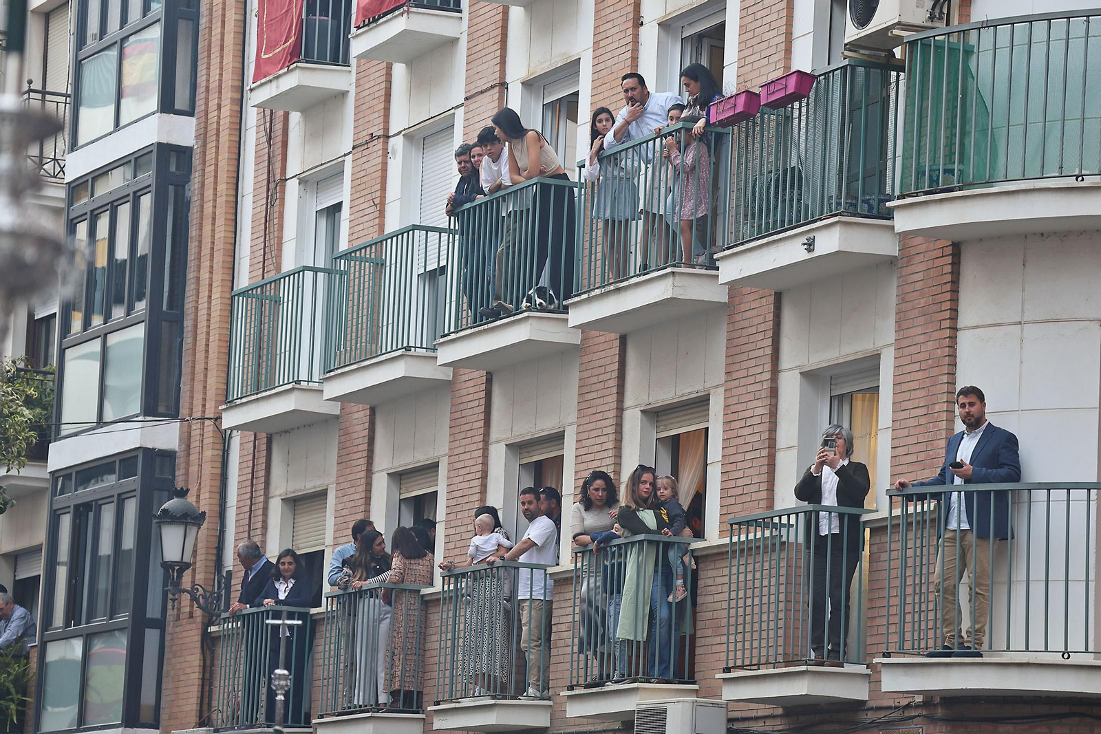 Las mejores imágenes del Sábado de Pasión en Huelva: La Legión con el Cristo de la Vera+Cruz