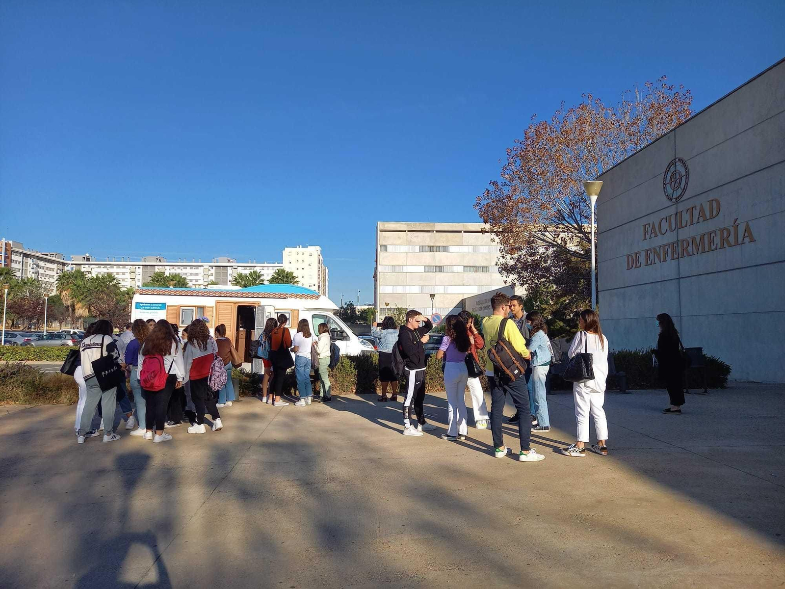 Facultad de Enfermería de la UHU en el Campus del Carmen.