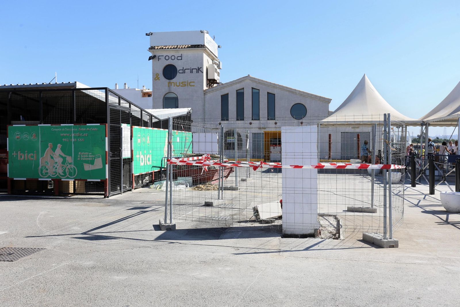 El espacio dejado por la antigua estructura de la estación marítima ya desmontada.
