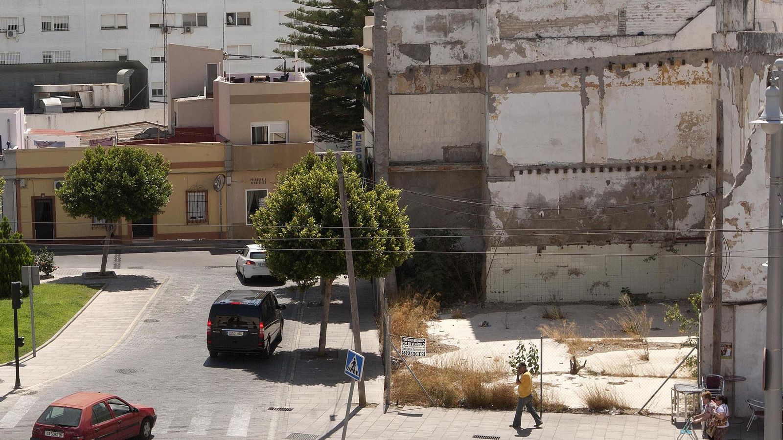 Parcela situada entre las calles Real, Benemérita de la Guardia Civil y San Marcos destinada a un hotel.
