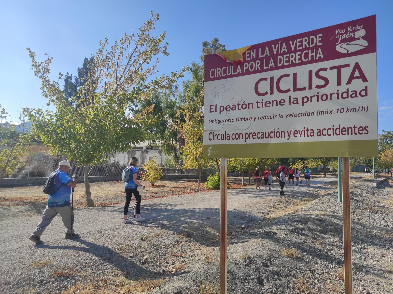De Torredelcampo a Porcuna por la Vía Verde del Aceite: túneles, pasarelas y arte