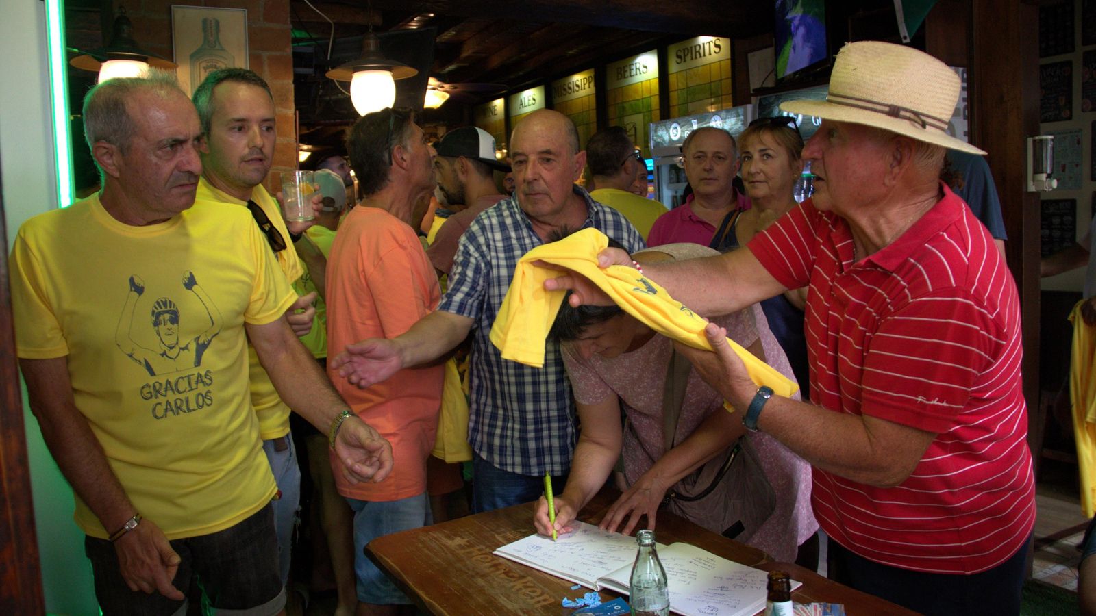 Han repartido más de 200 camisetas entre los asistentes