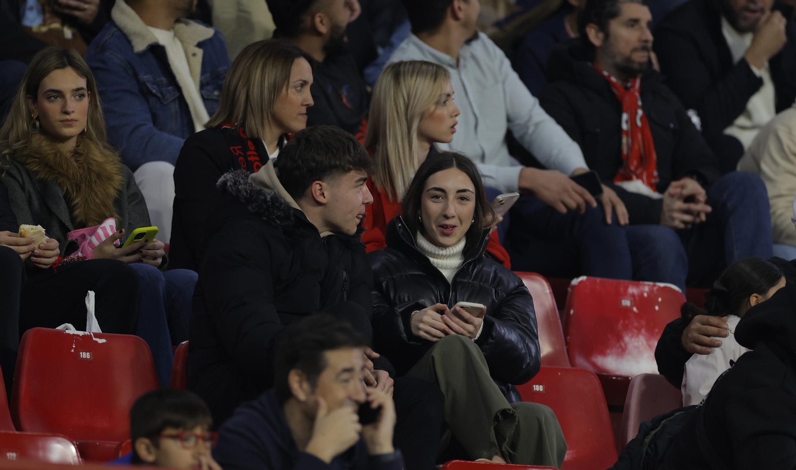 Búscate en las fotos del Sevilla Fc - Fc Barcelona