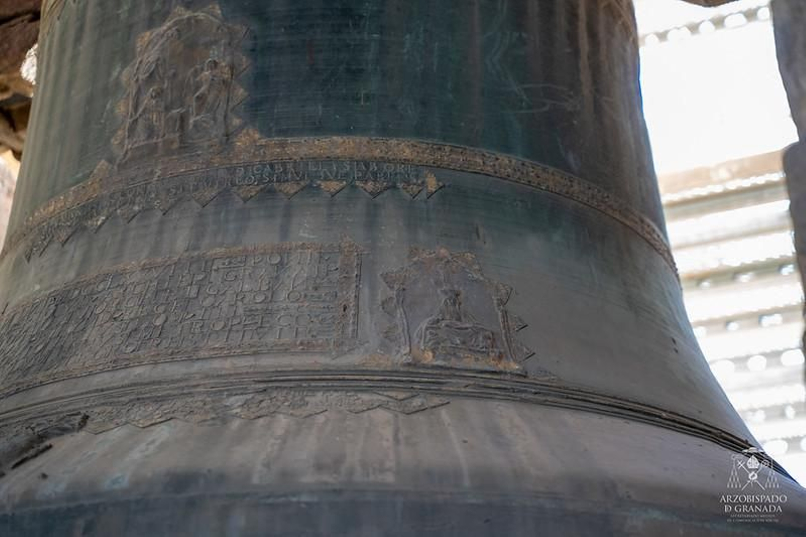 Las imágenes de Granada y la Catedral desde su torre, en plena restauración
