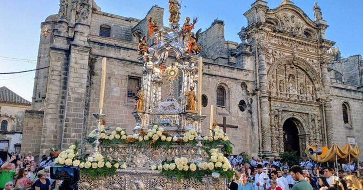 Corpus Christi en El Puerto: Veneración por el sacramento de la Eucaristía