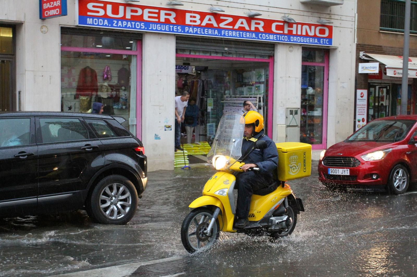 Imágenes del temporal de lluvia en Huelva.