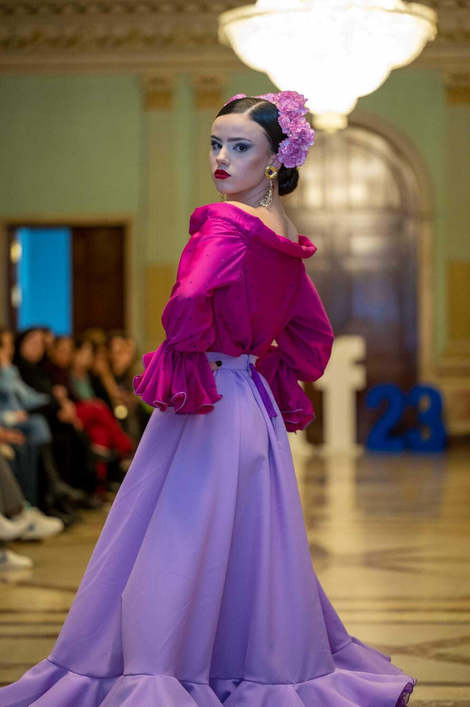 La capital se viste volantes con la XII edición de 'Huelva Flamenca'