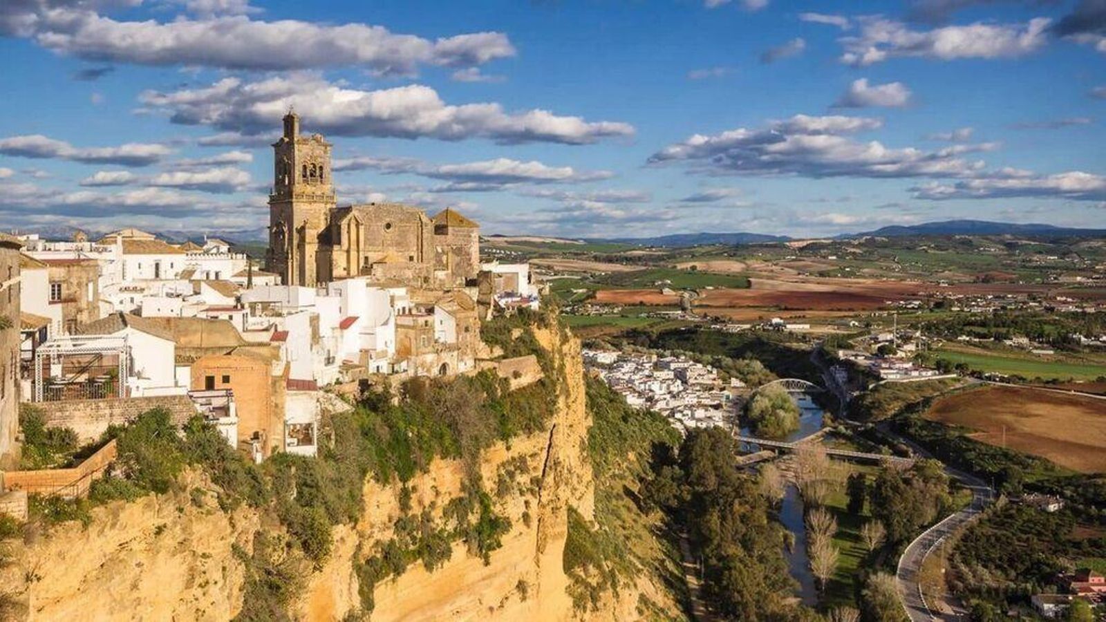 Vista aérea de la Peña de Arcos.