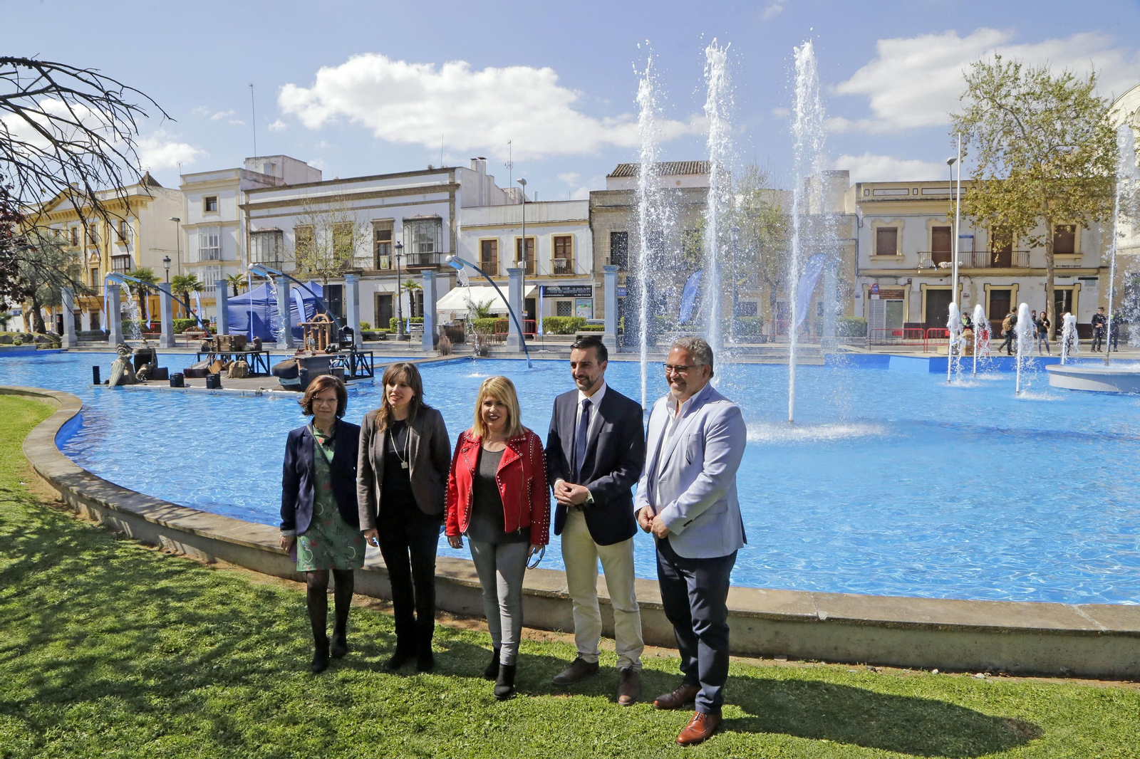 Imágenes de la puesta en funcionamiento de la fuente de la plaza del Mamelón
