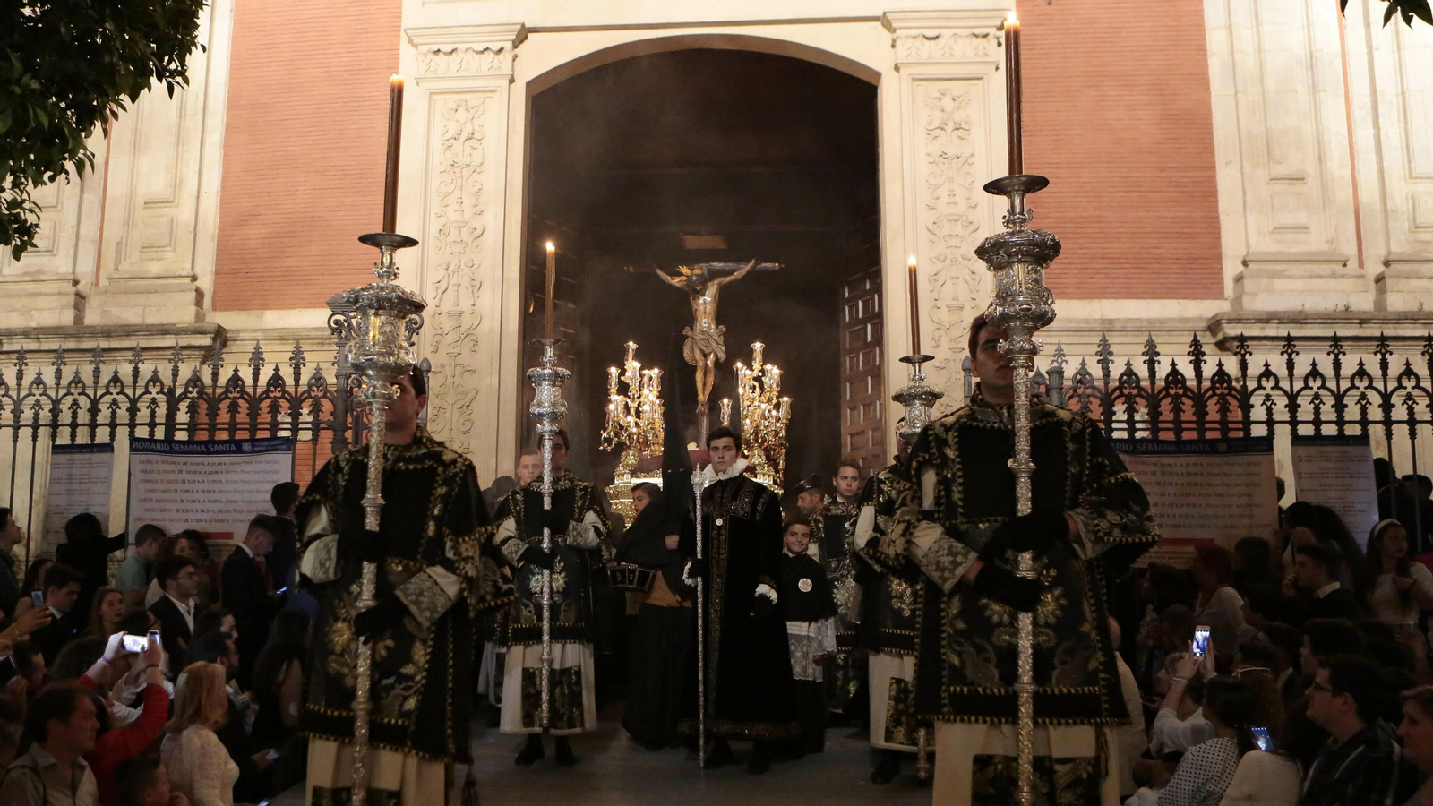Las imágenes de la Hermandad del Amor