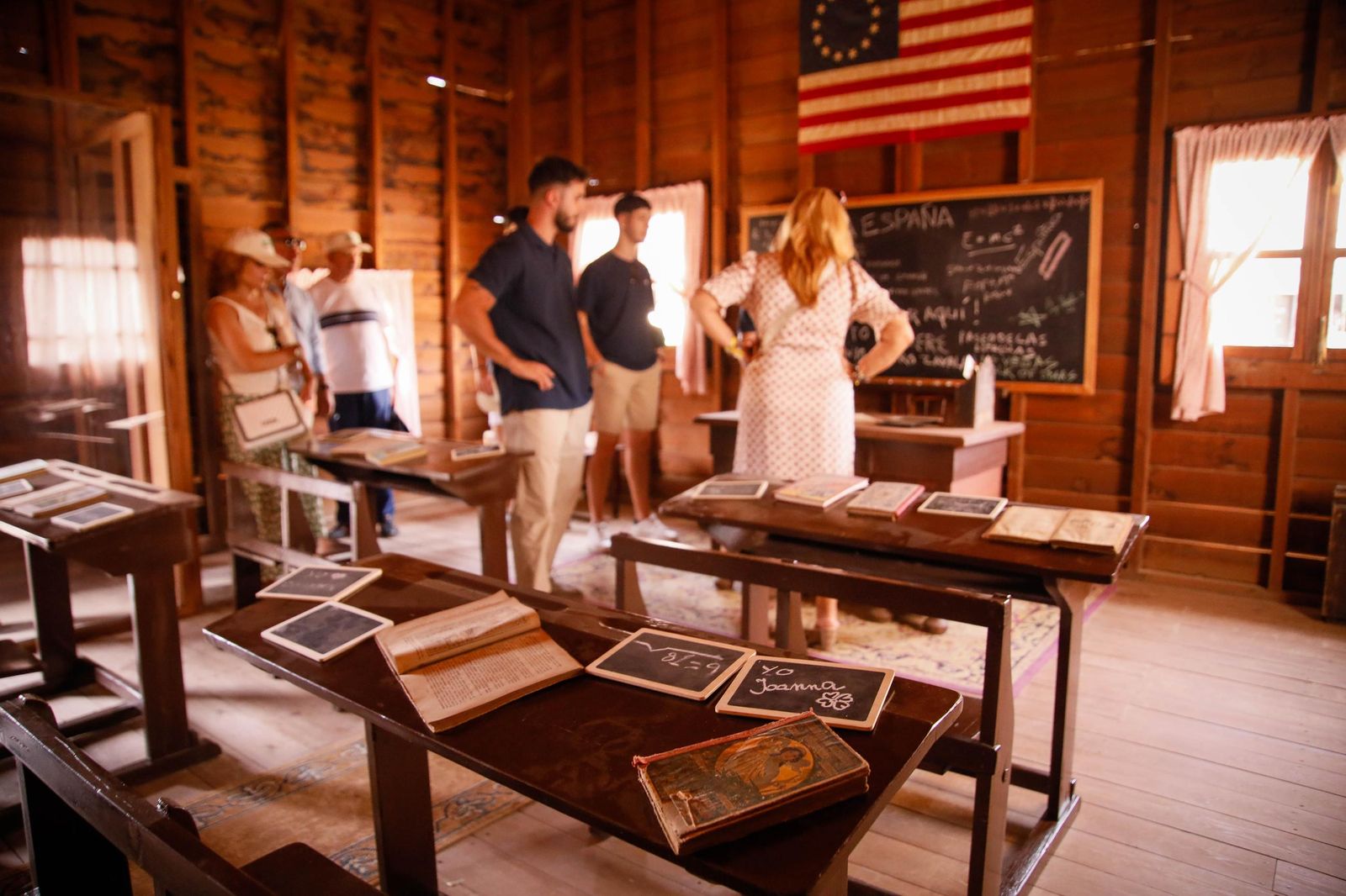 Imágenes del museo a los grandes empresarios y familias históricas de Almería
