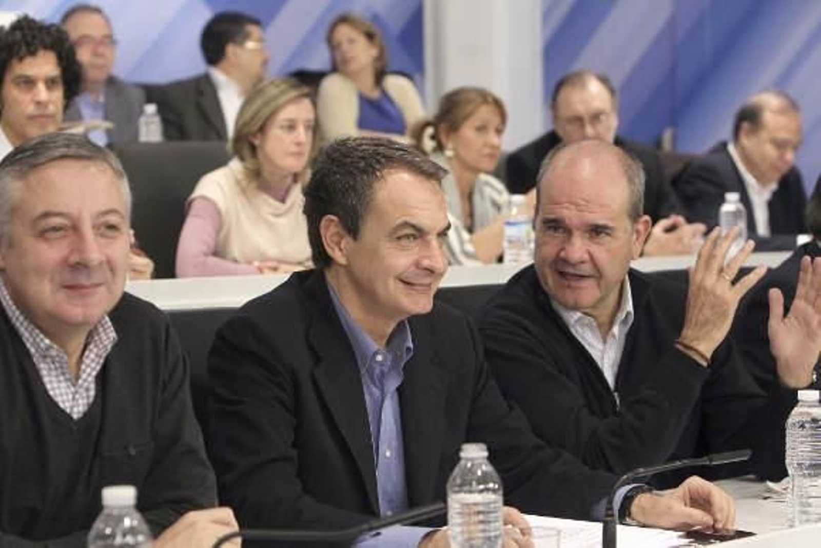 Rubalcaba propone que la oposición tome como base su programa electoral