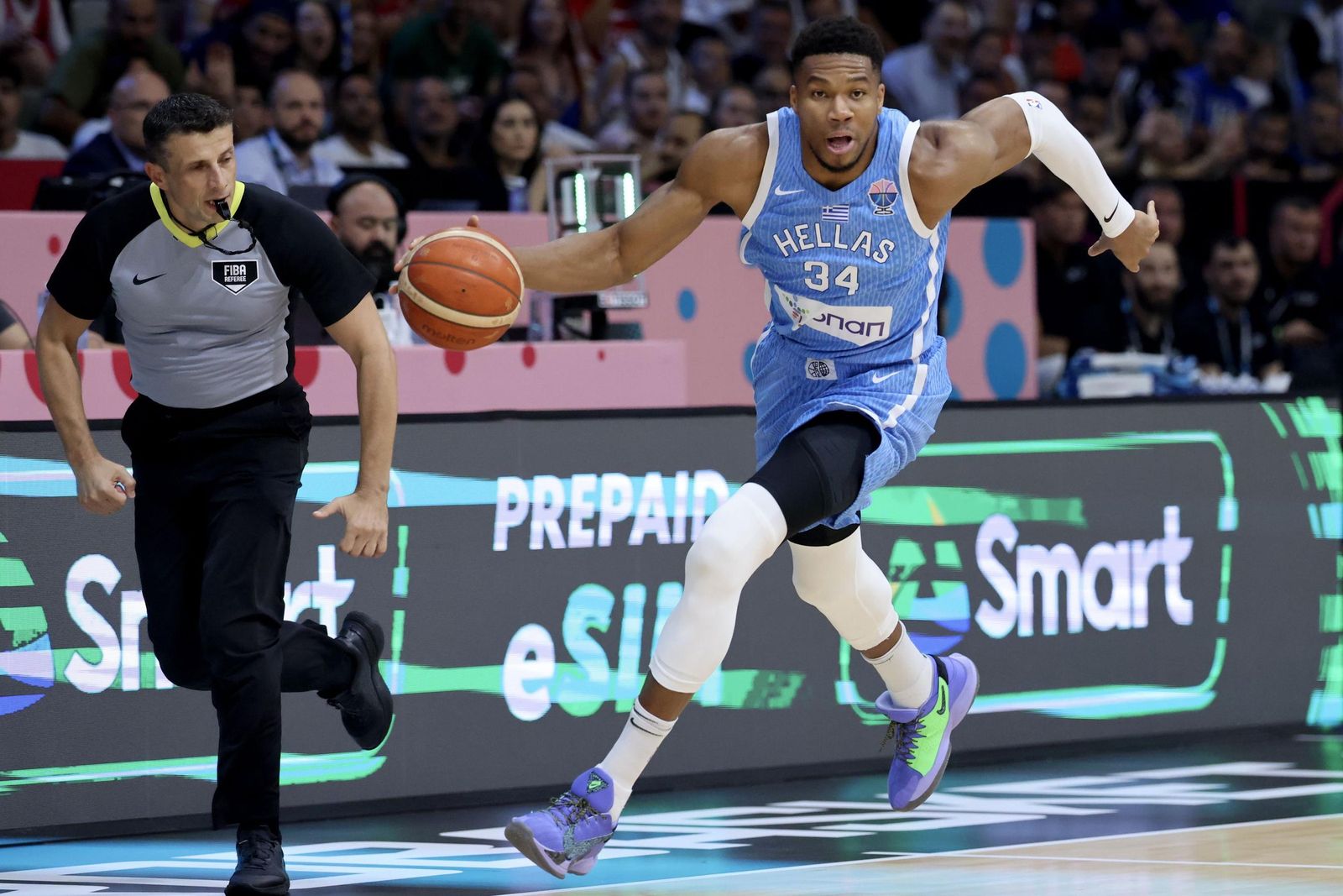 Giannis Antetokounmpo.