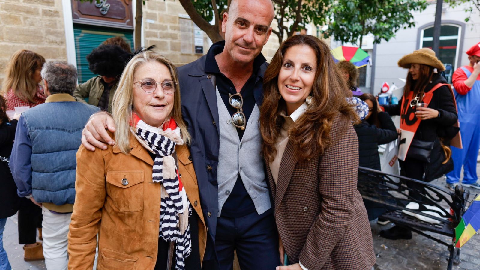 Así vive Cádiz su primer sábado de Carnaval 2025: búscate entre las imágenes del día en la calle