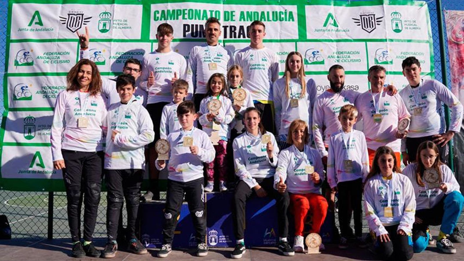 Los campeones de esta primera fiesta autonómica del Pump Track en la localidad almeriense.