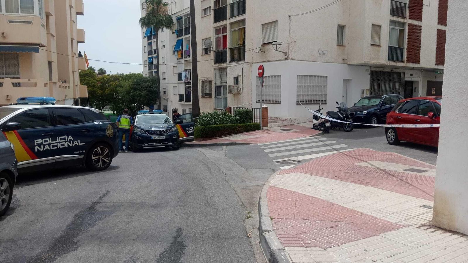 Agentes de la Policía Nacional en el lugar del suceso.