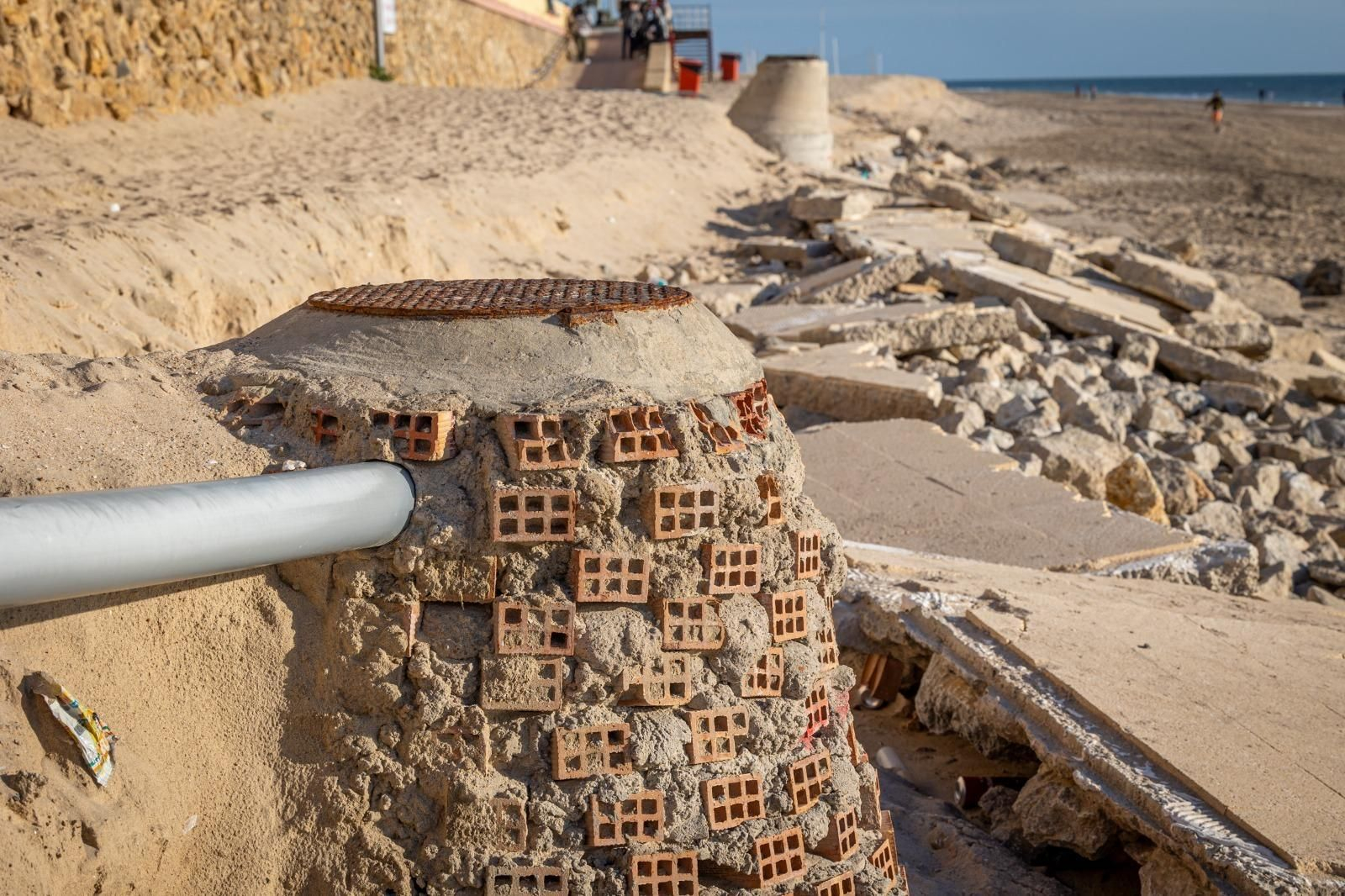 Las imágenes del lamentable estado de este tramo de la Playa Victoria