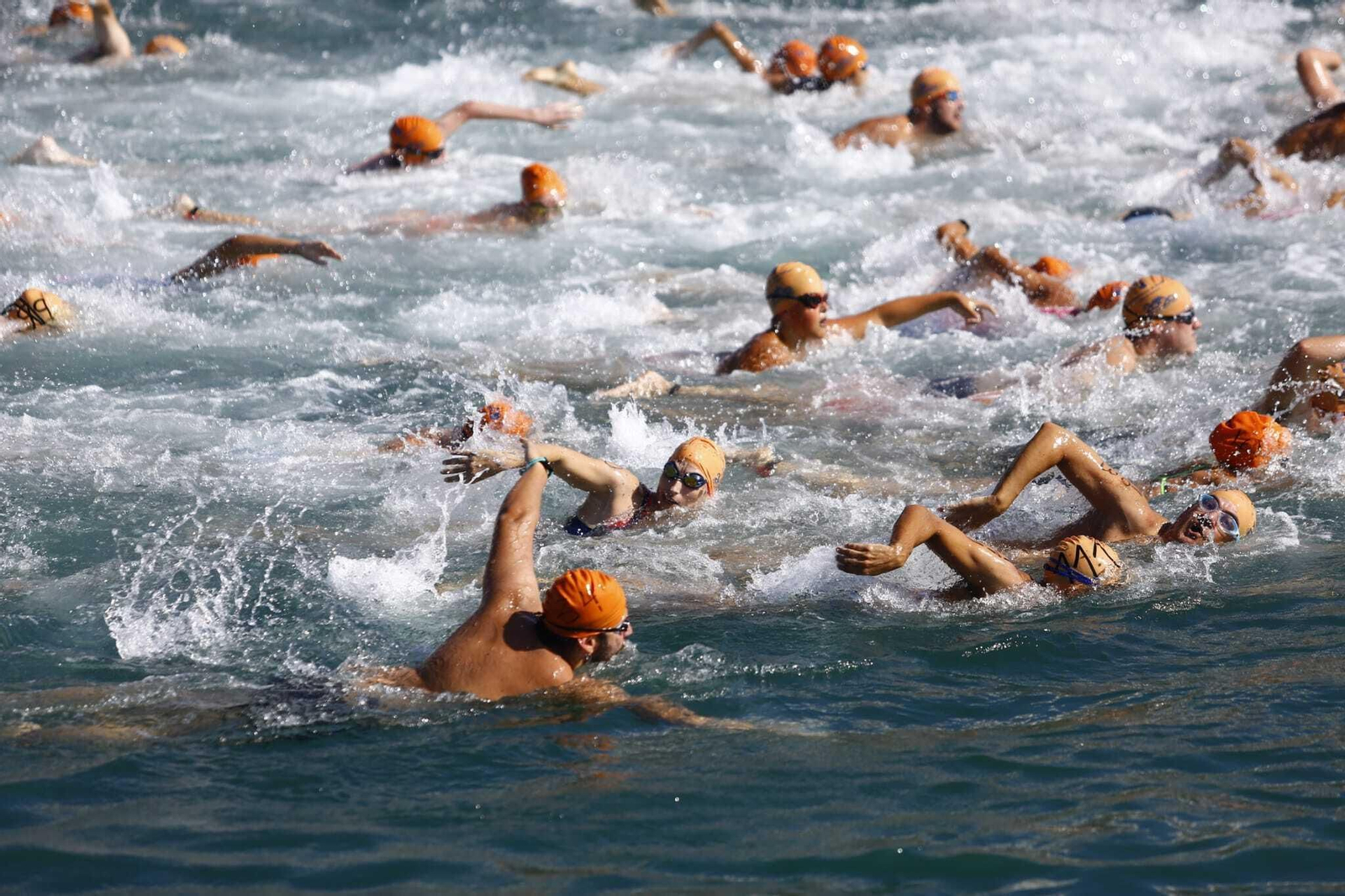 La 62 Travesía a Nado del Puerto de Málaga, en fotos