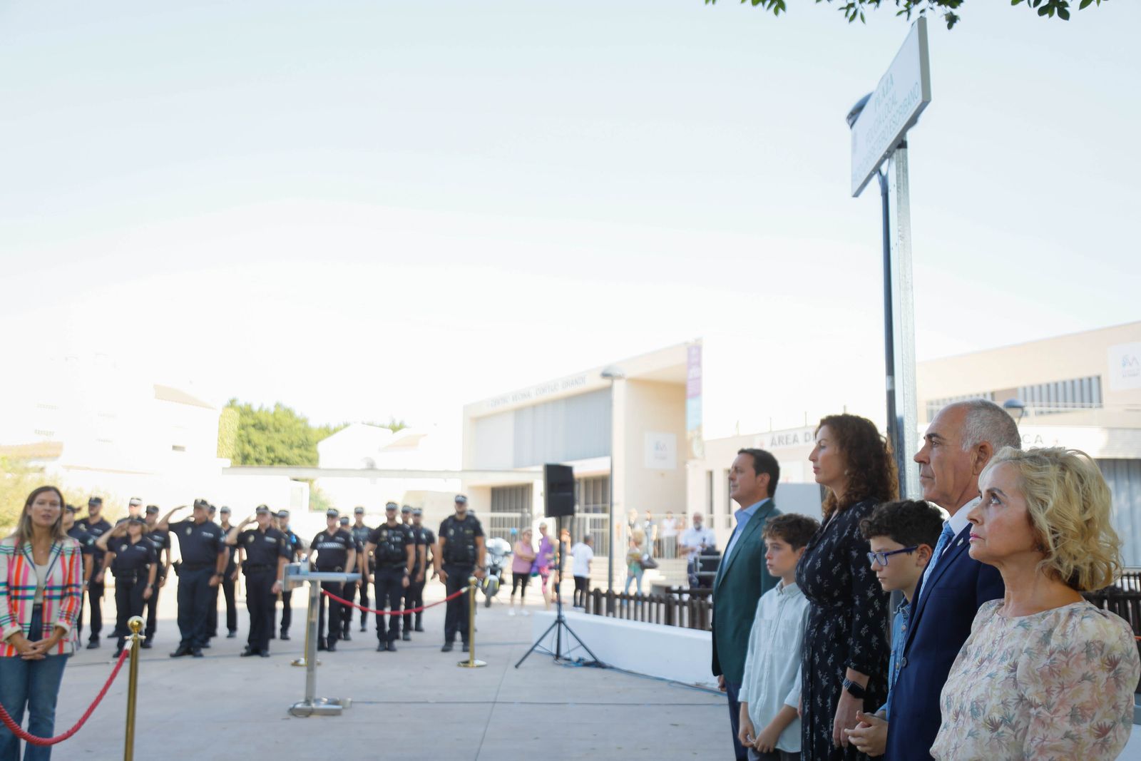Inauguración de la plaza dedicada al Policía Local Paco Carretero Escribano