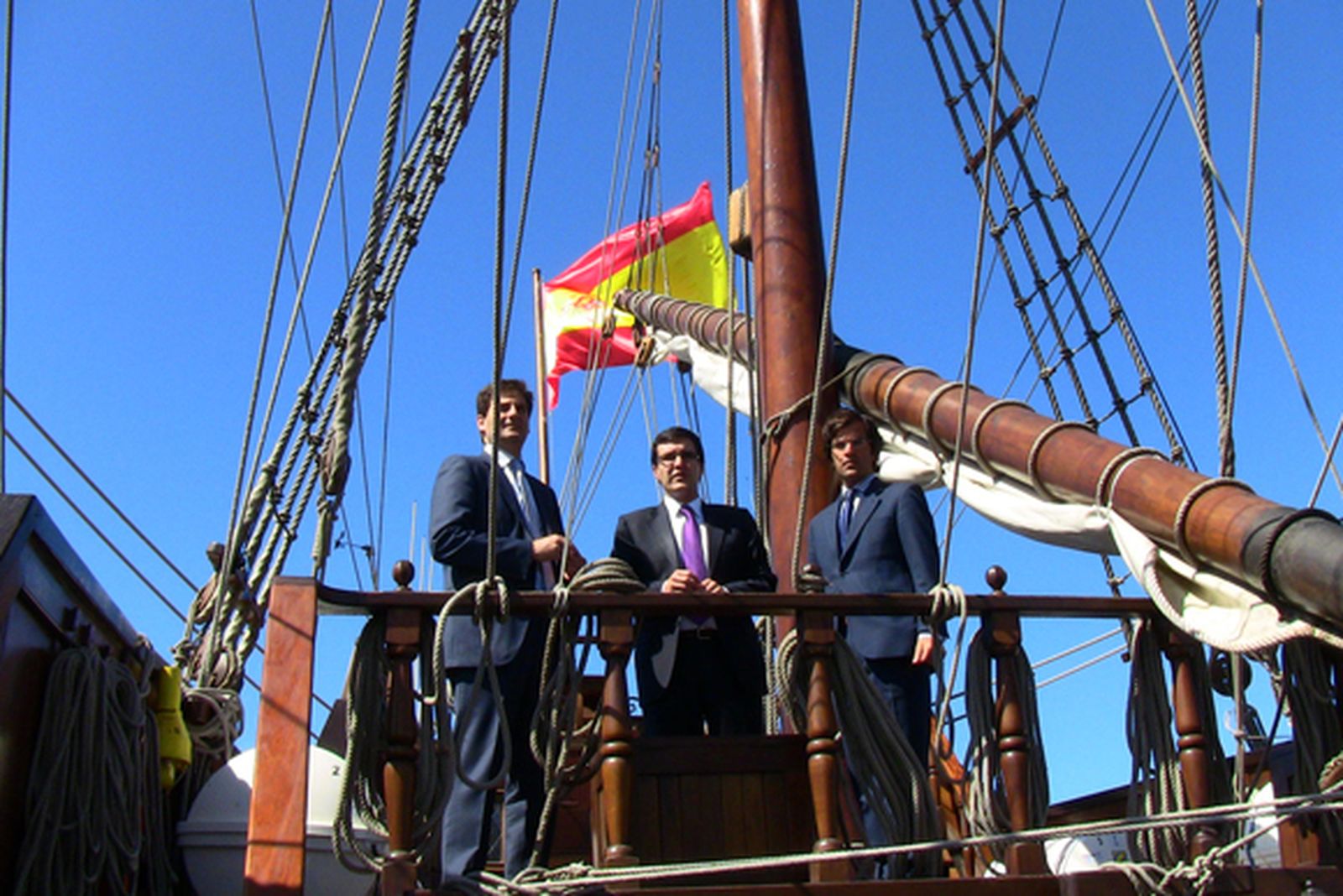 El galeón La Pepa parte para difundir el Doce por el Mediterráneo