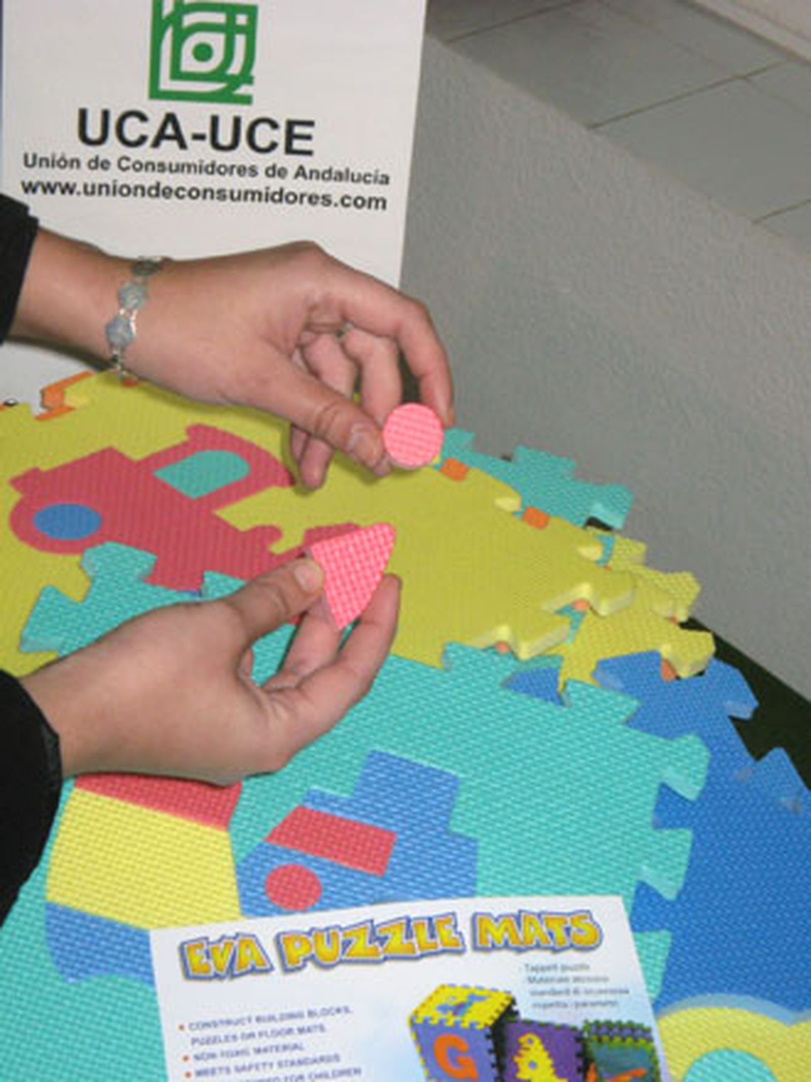 La UCE-A advierte de la venta en Cádiz de un juguete "ilegal"