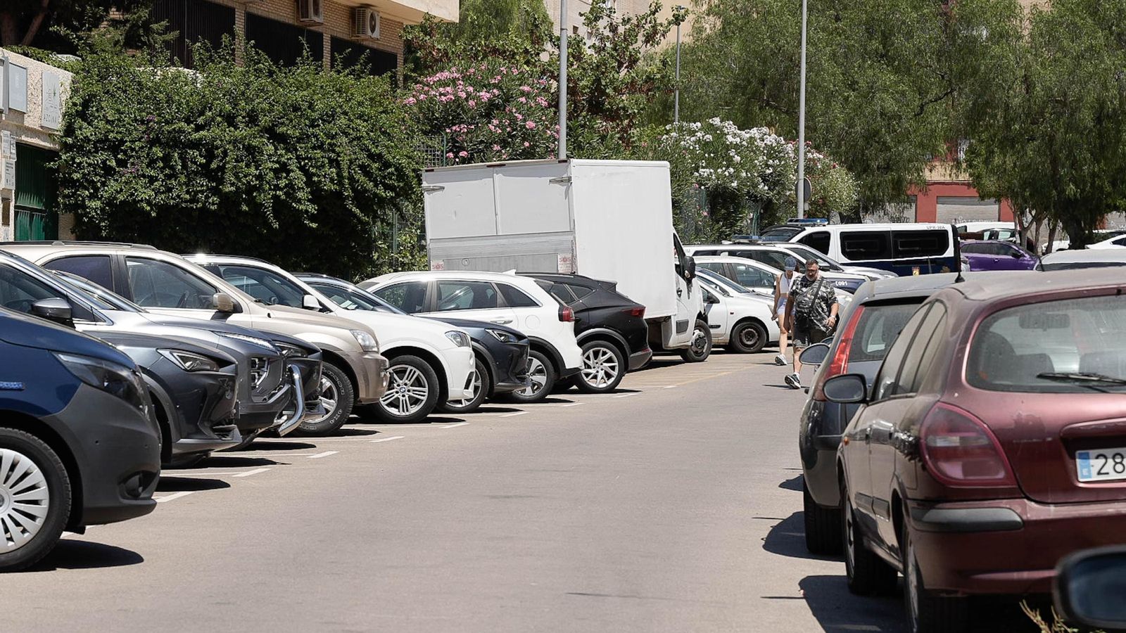 Camioneta tiroteada en El Toyo por la Policía Local de Almería.