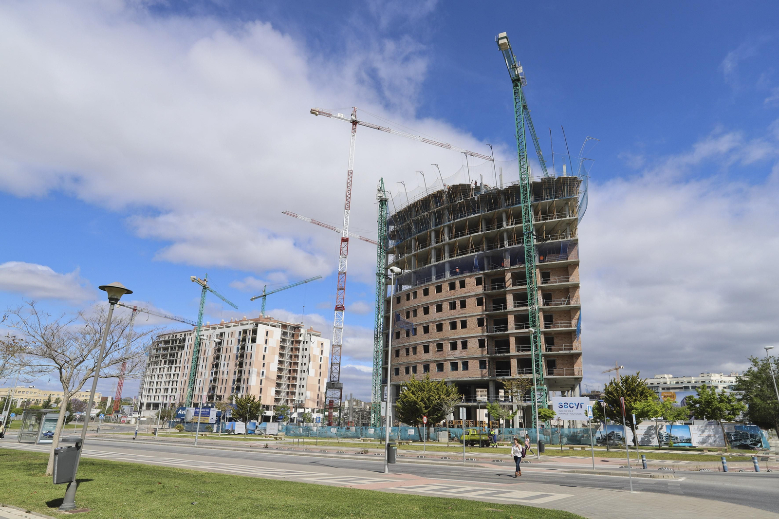 Construcción de dos promociones de viviendas en Teatinos, en Málaga capital.