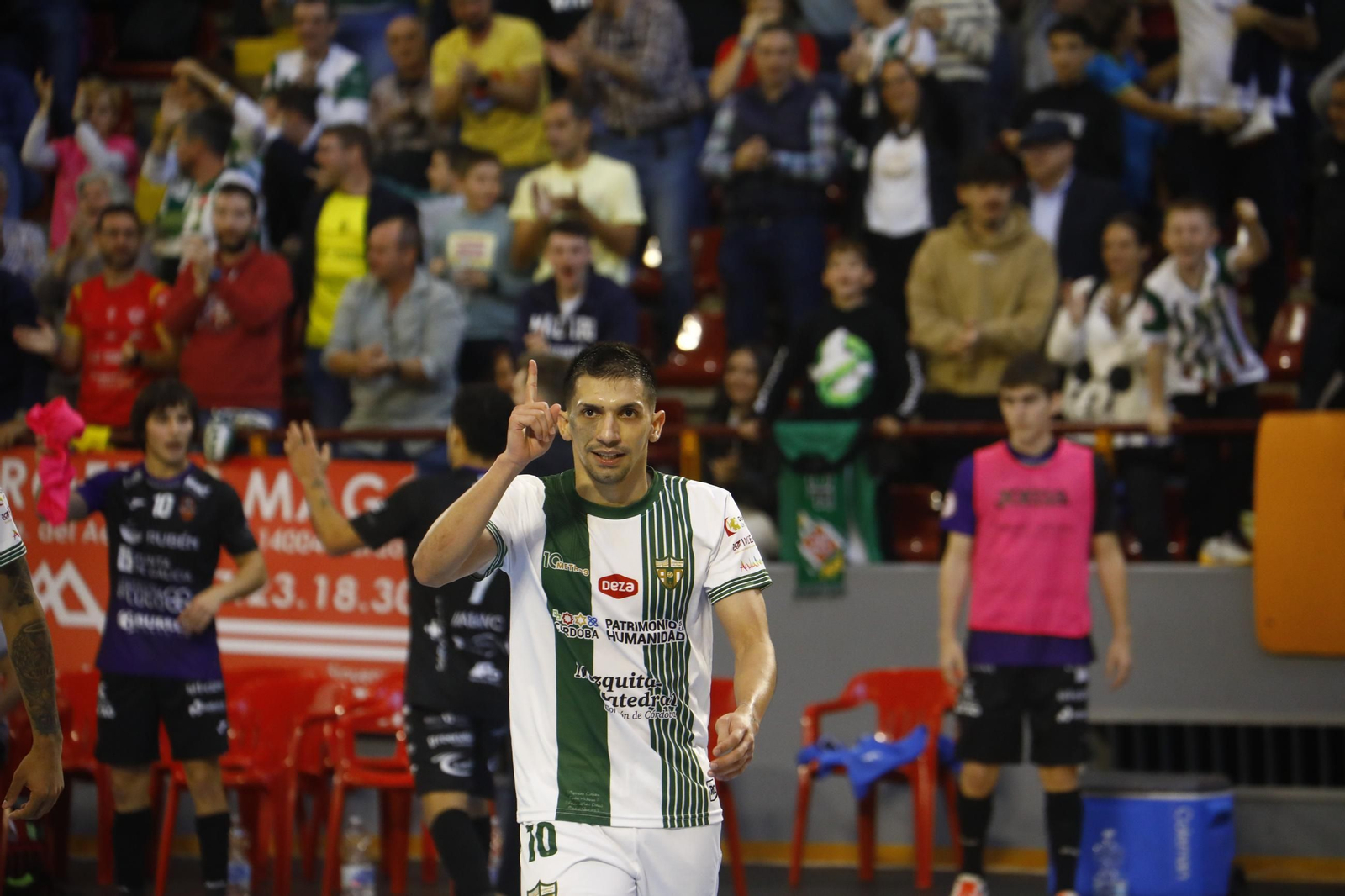 Las mejores fotos del Córdoba Futsal - Burela disputado en Vista Alegre