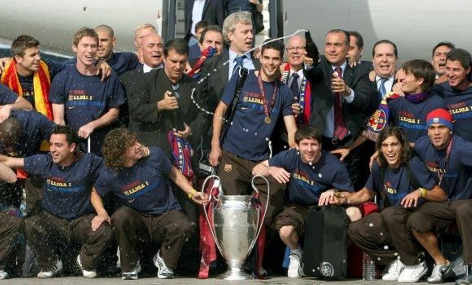 Cerca de un millón de personas reciben a los campeones