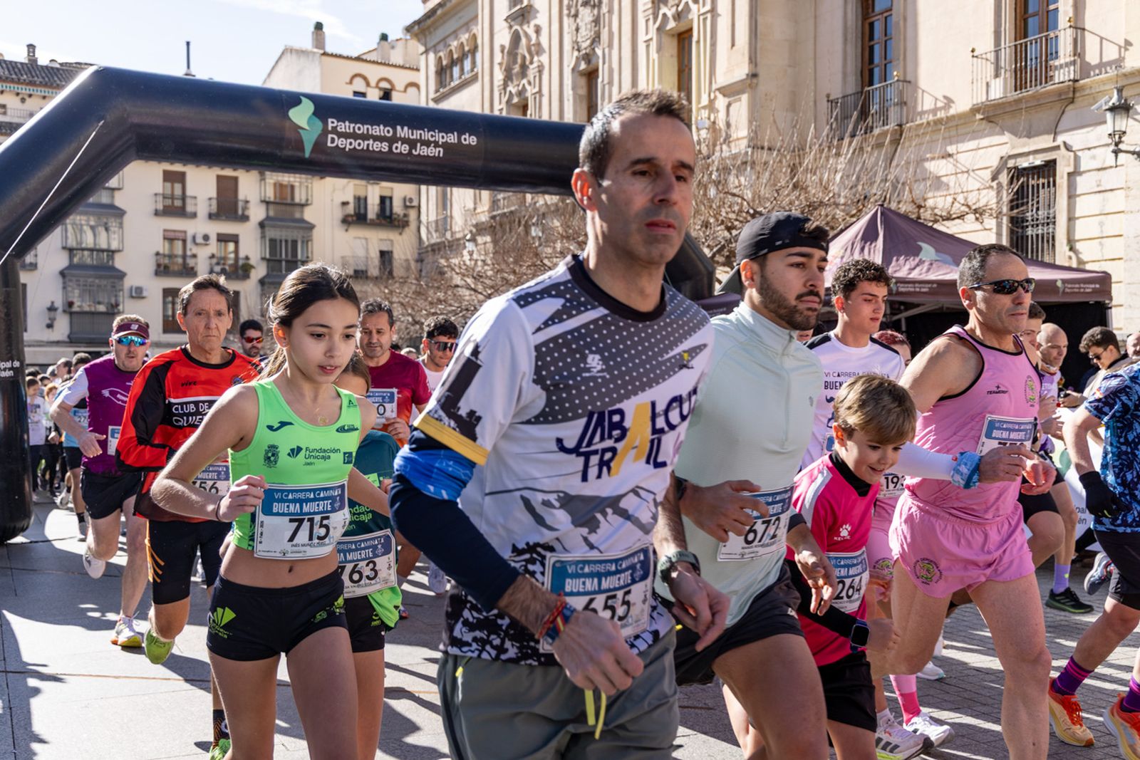 En imágenes: deporte y solidaridad se dan la mano en la VI Carrera-Caminata de la Hermandad de la Buena Muerte (1)
