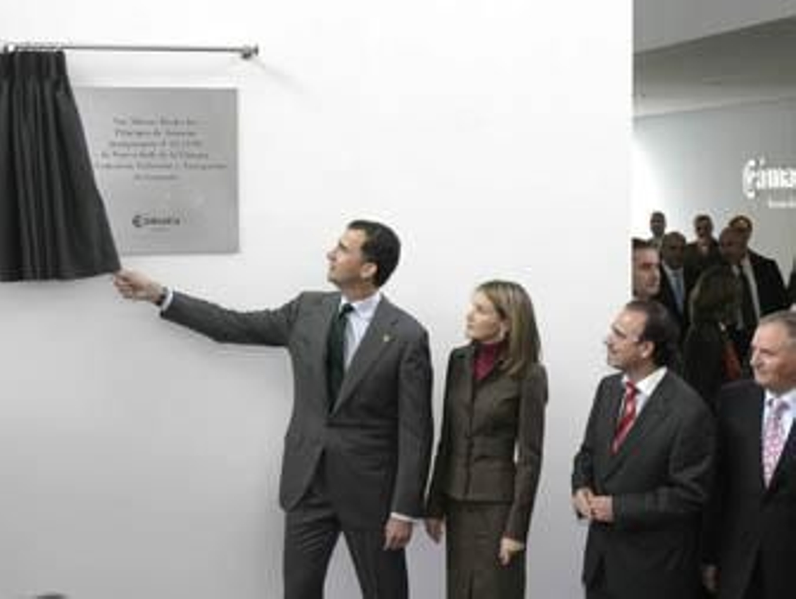 Los Príncipes de Asturias se interesan por la interactividad del Parque de las Ciencias