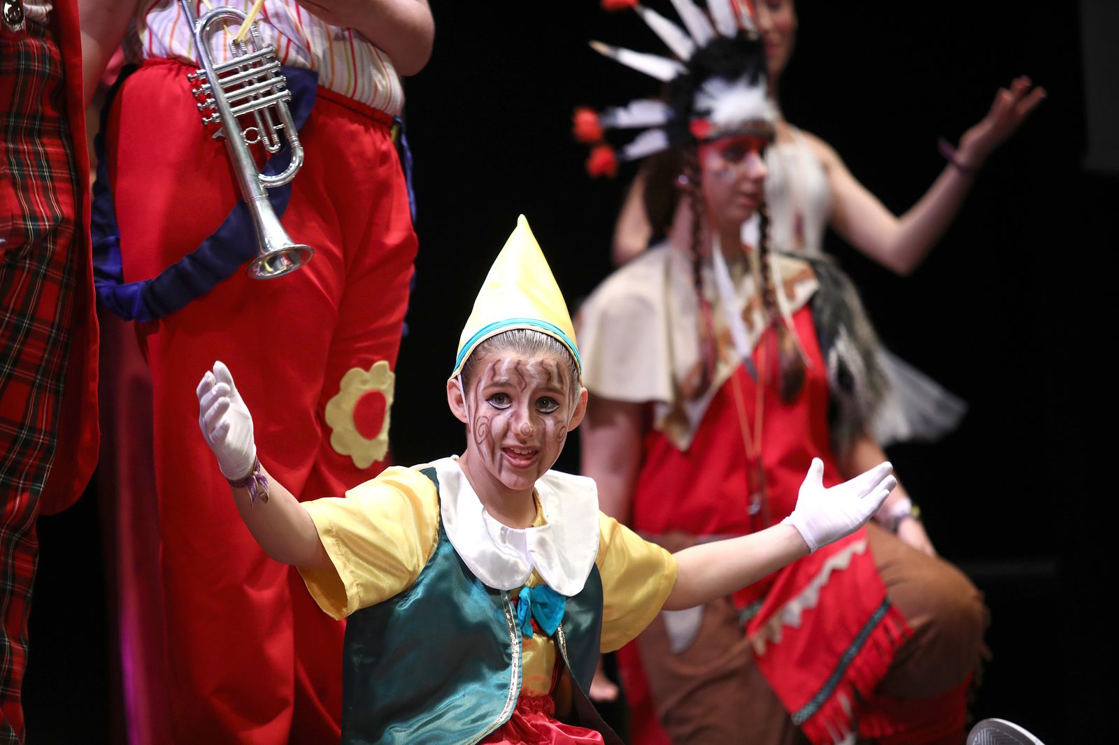 Comparsa infantil (primer premio) 'Con el paso del tiempo'