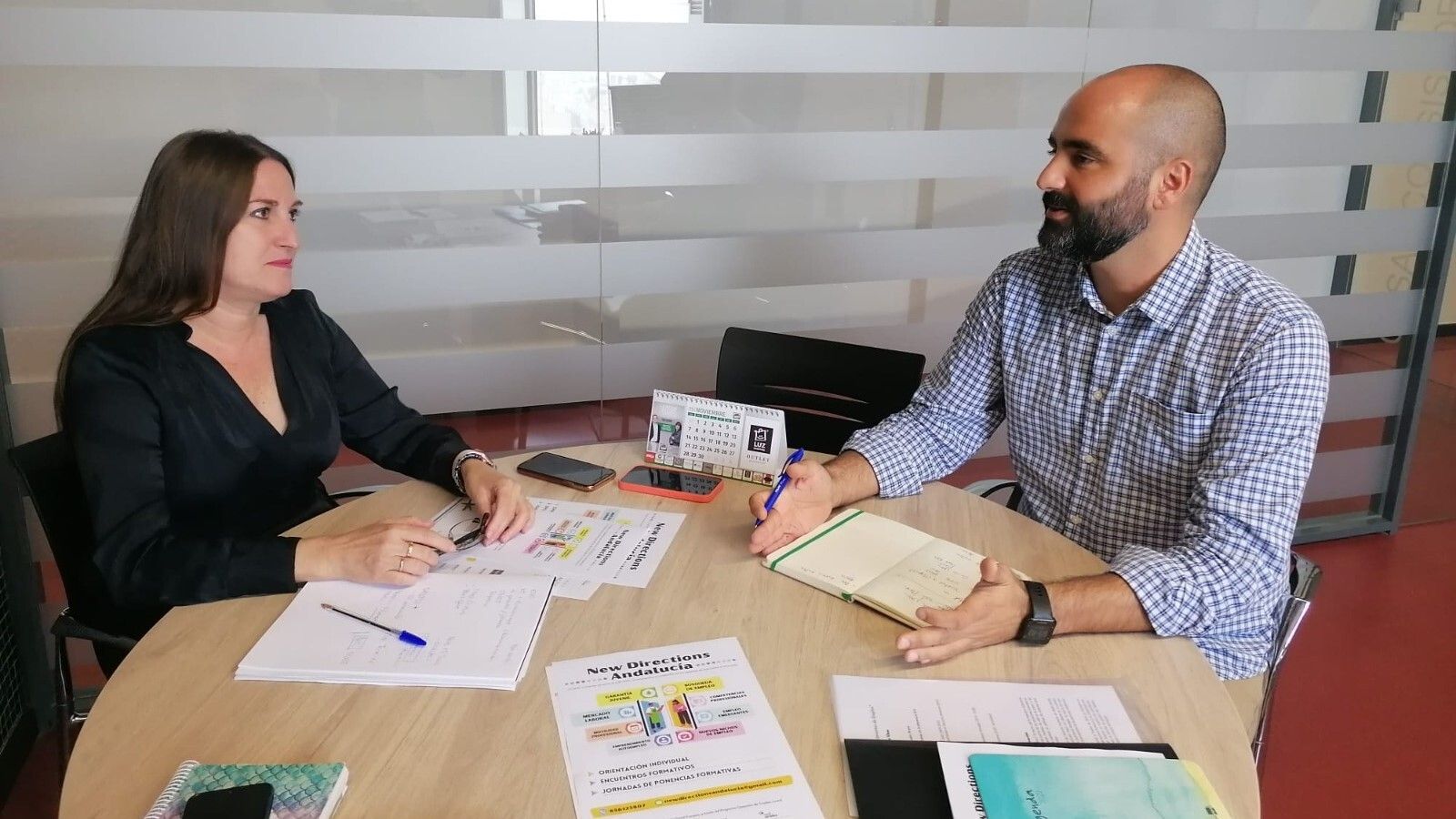 La concejala de Empleo de San Fernando se reúne con el coordinador del proyecto New Directions Andalucía.
