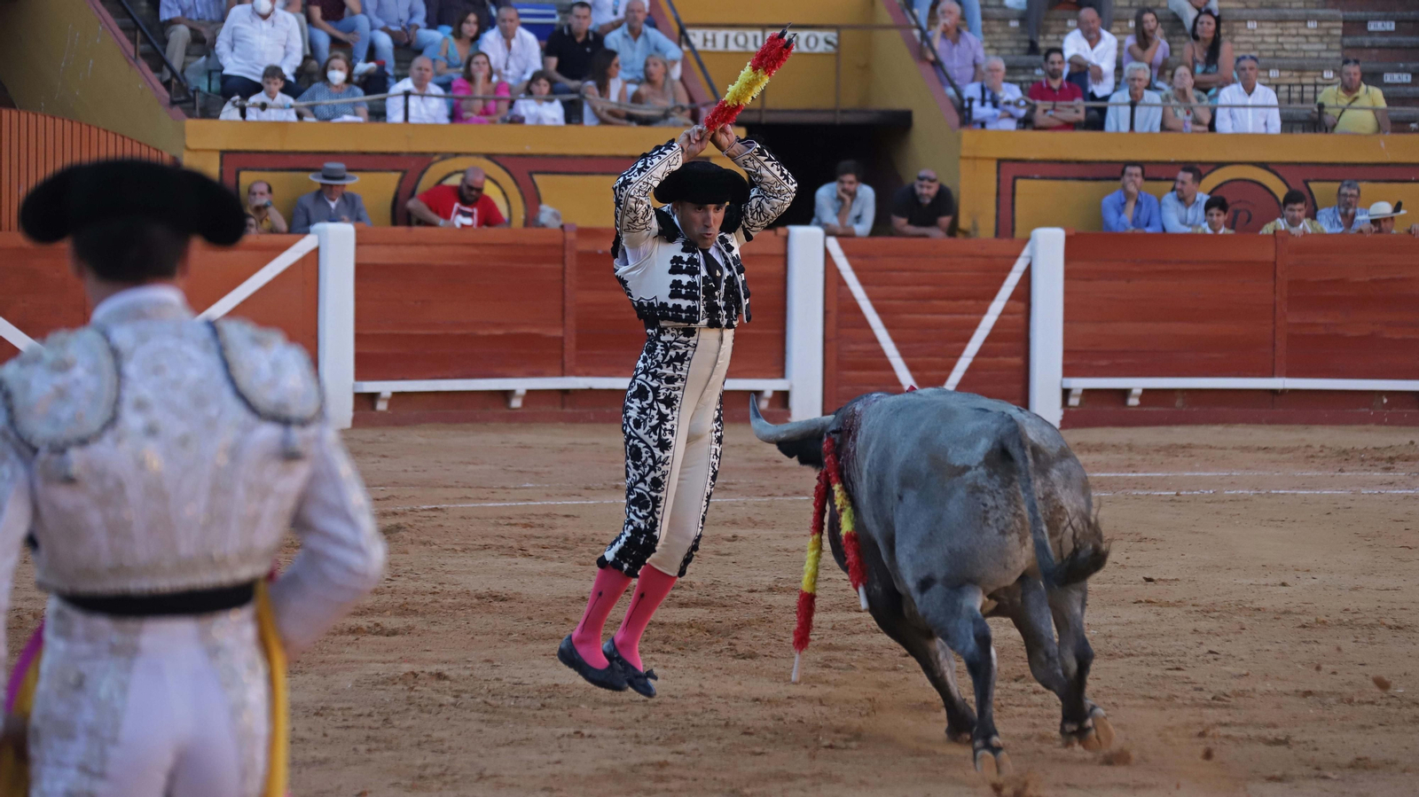 Fotos de la corrida del sábado de la Feria Taurina de Algeciras: Ferrera, Chacón y López Simón