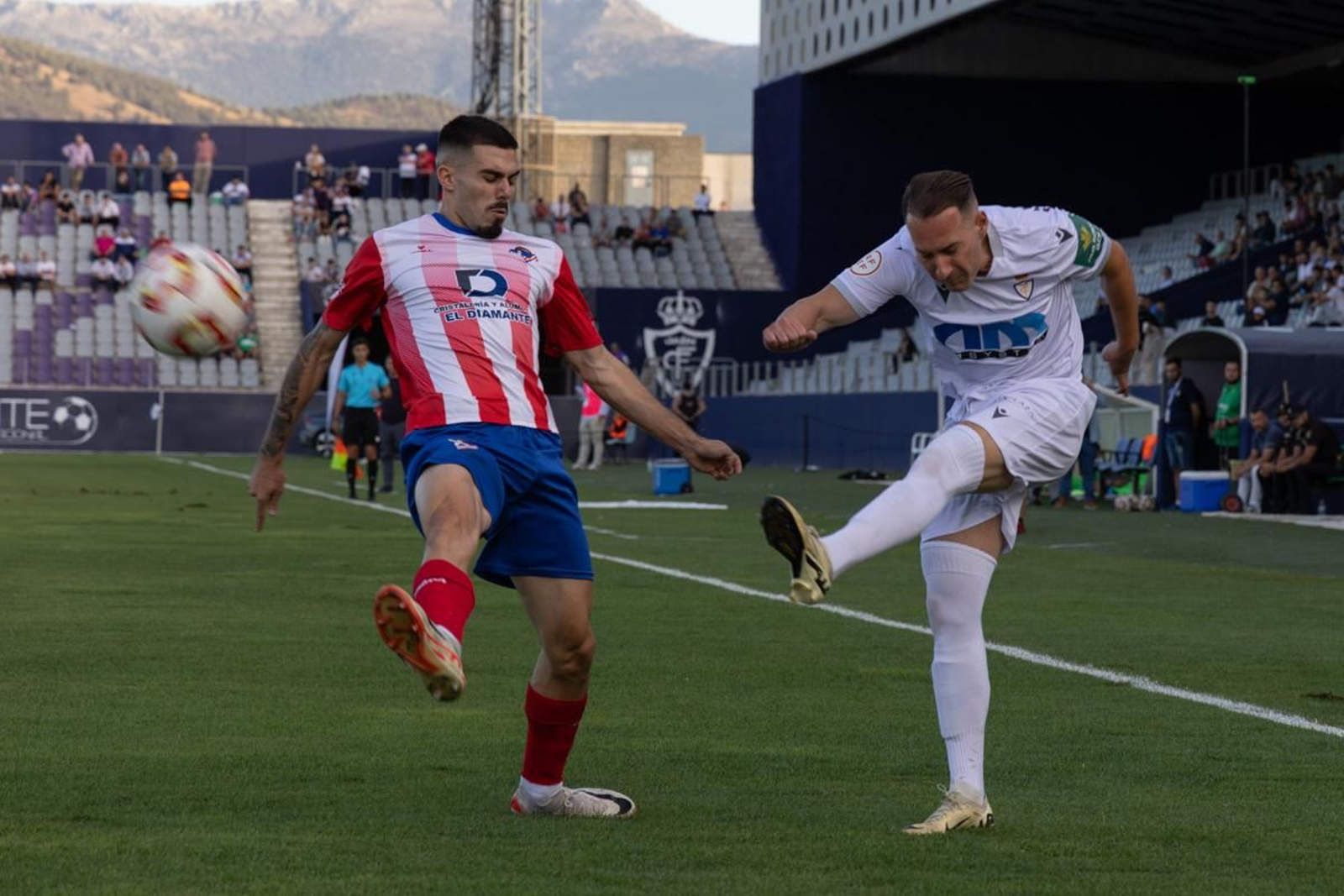 Partido Real Jaén CF contra CP Almería, en imágenes