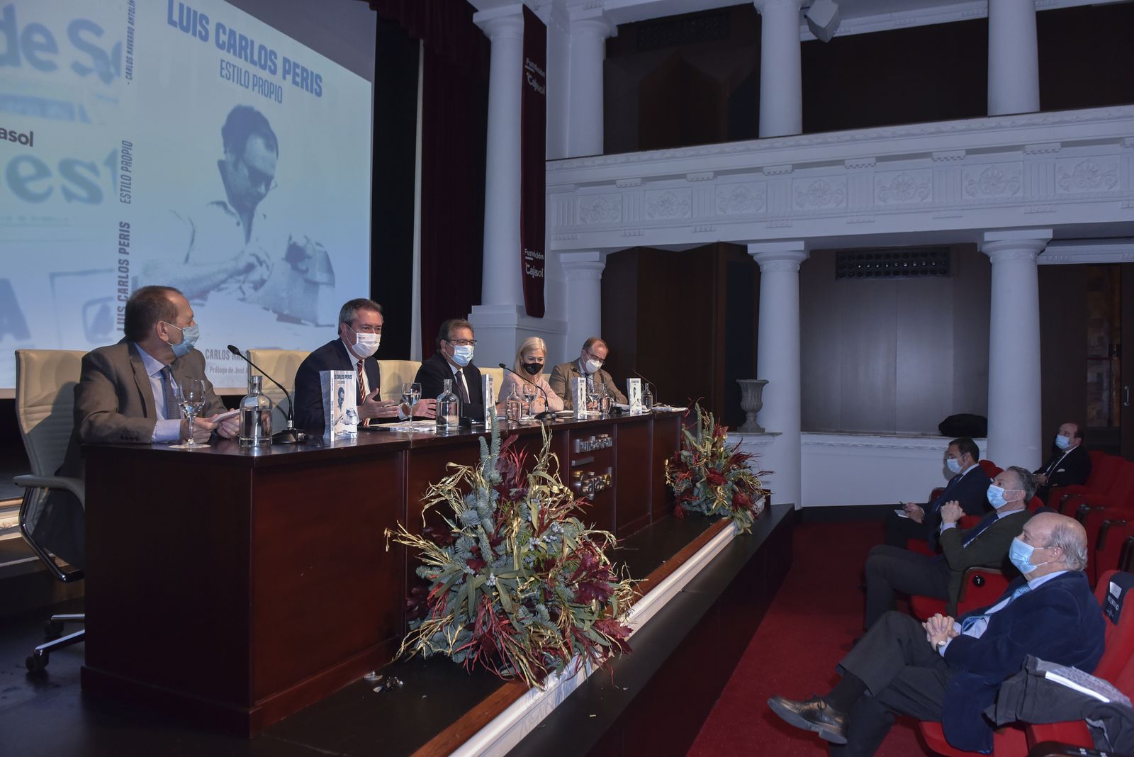 La presentación del libro de Carlos Navarro, sobre Luis Carlos Peris en imágenes