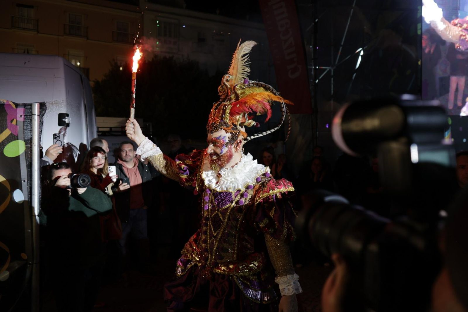 Cortejo, acto y quema del Dios Momo del Carnaval de Cádiz 2026