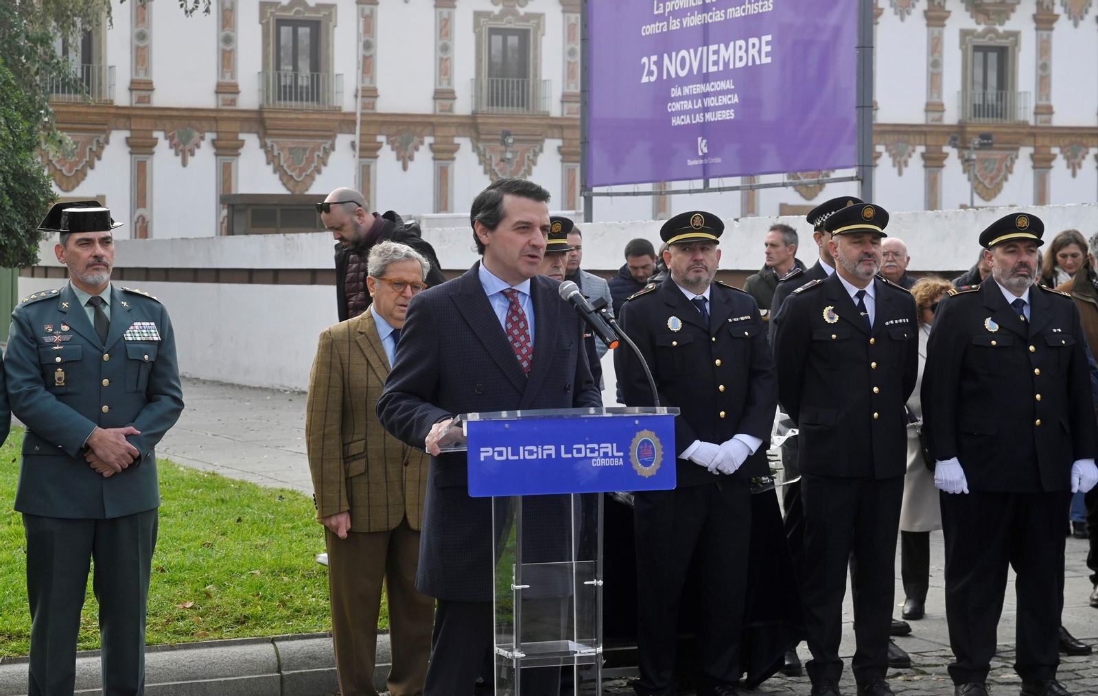 El emotivo homenaje a las agentes de la Policía Local asesinadas, Marisol y Mari Ángeles, en imágenes