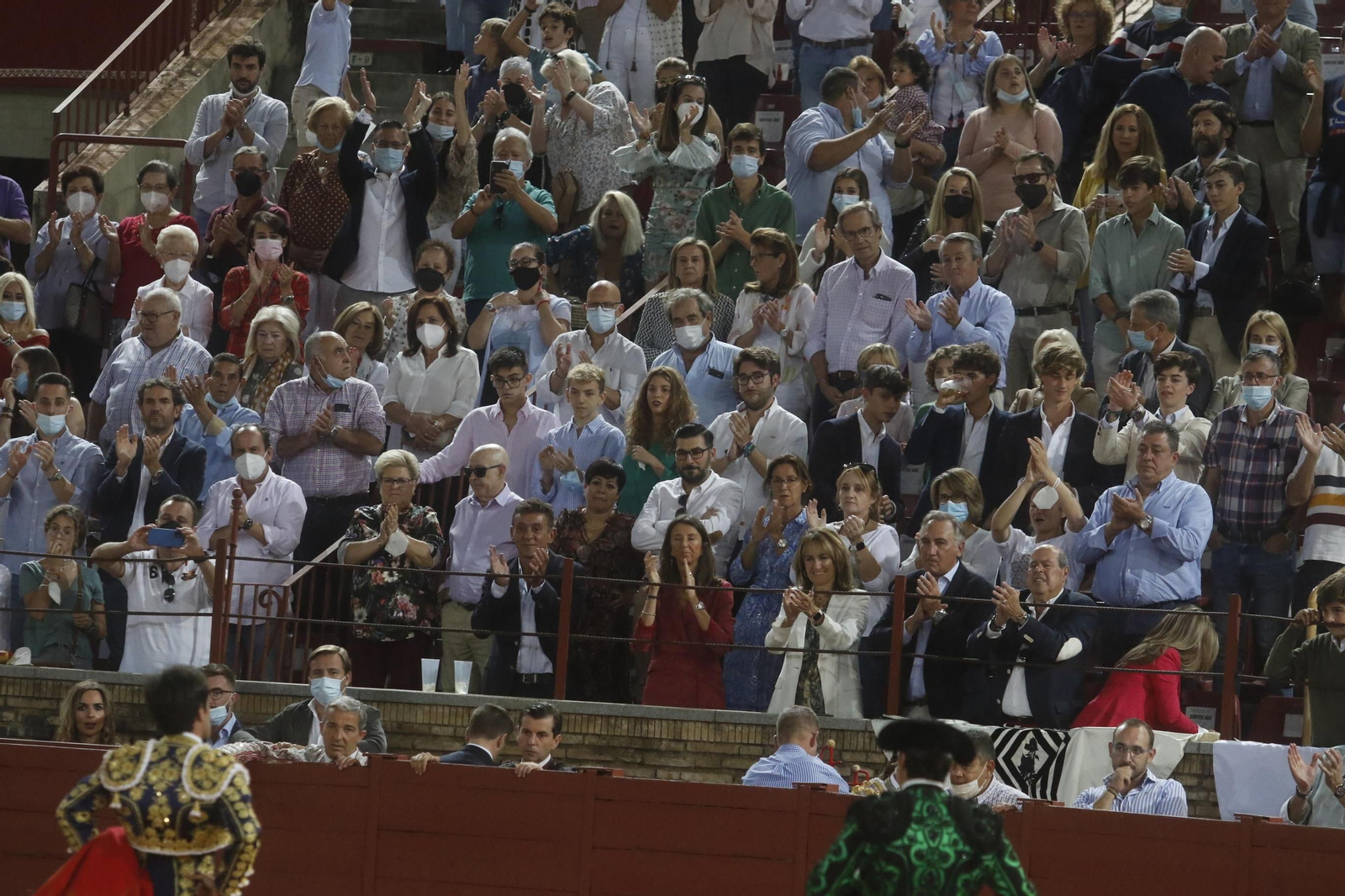 La corrida por el 30 aniversario de la alternativa de Finito de Córdoba, en imágenes