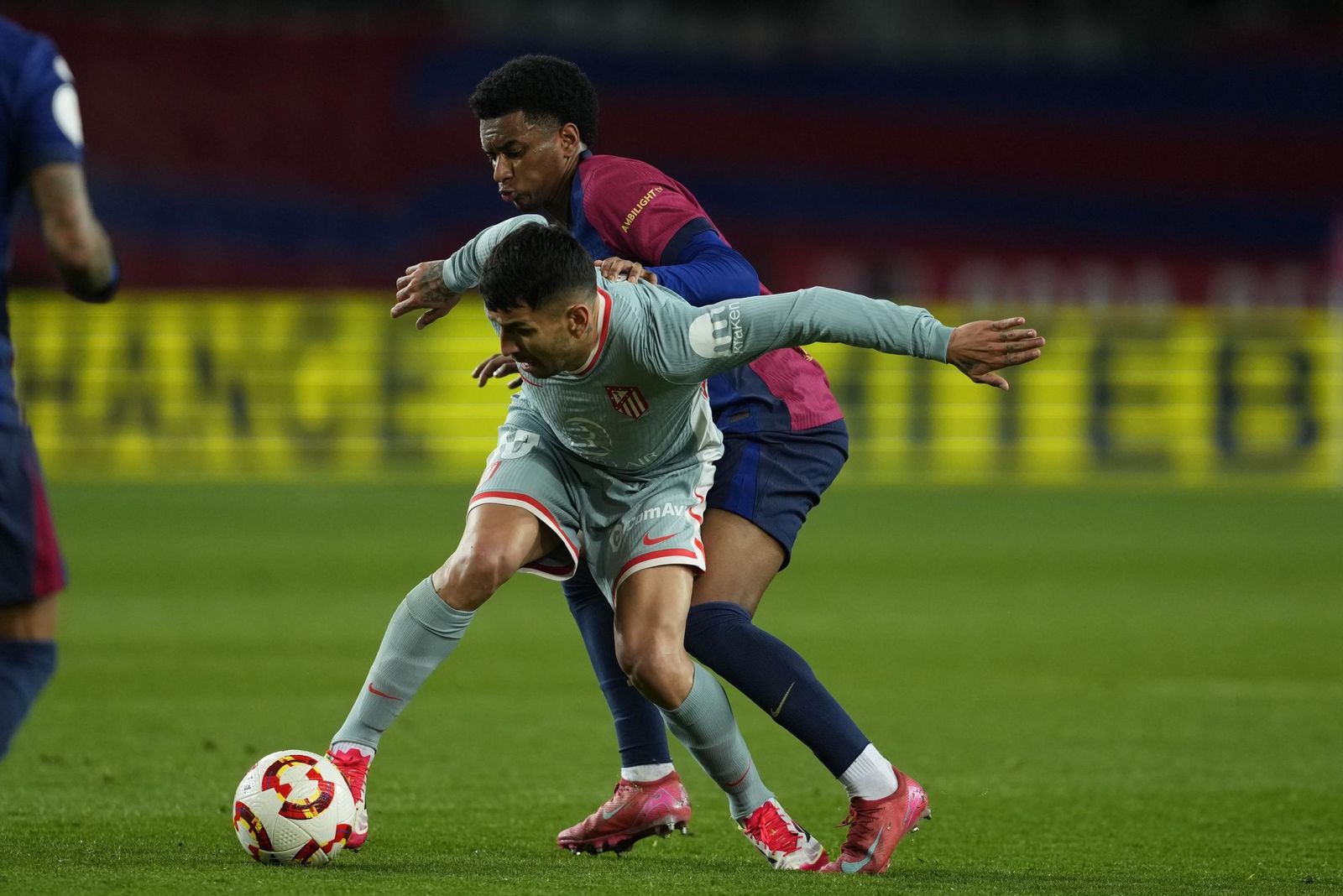 Las fotos del espectacular Barcelona - Atlético de Madrid